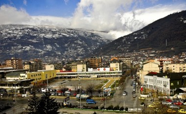 Shtretërit e lumenjve në Tetovë presin zgjidhje