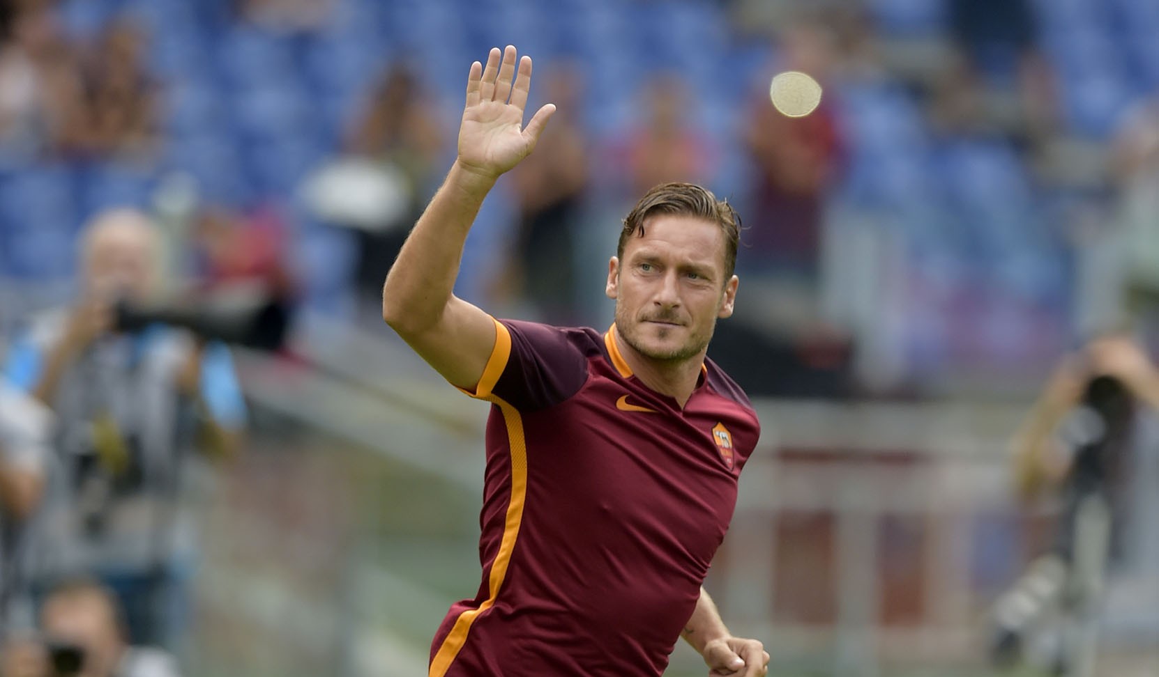 Foto Alfredo Falcone - LaPresse 14/08/2015 Roma ( Italia) Sport Calcio Roma - Siviglia partita amichevole Stadio Olimpico di Roma Nella foto:Totti Photo Alfredo Falcone - LaPresse 14/08/2015 Roma (Italy) Sport Soccer Roma - Siviglia friendly match Olimpico Stadium of Roma In the pic:Totti