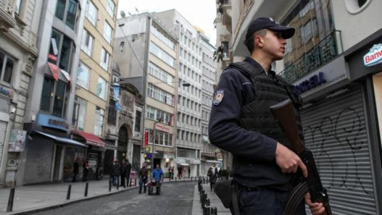 Arrestohen 16 persona në Turqi nën dyshimin për terrorizëm