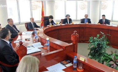 Kuvendi duhet të votojë, ose jo, dy kandidatët për anëtarë të Gjykatës Kushtetuese të Maqedonisë