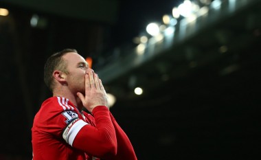 Ish trajneri i United, tregon të ardhmen e Rooneyt