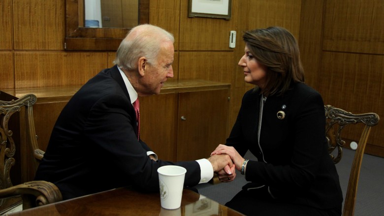 Biden takon sot presidenten Jahjaga