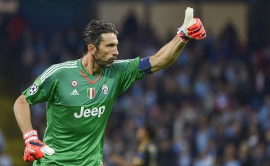 I madhi Buffon, edhe katër minuta larg rekordit historik