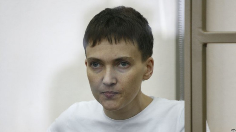 Ukraina e gatshme të bëjë këmbim të burgosurish për piloten Savchenko