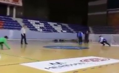 Shqiptarët nga Anglia ndihmojë fëmijët e verbër nga Kosova për tu zhvilluar në sport (Video)
