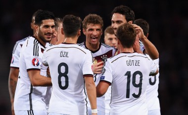 Gjermania pushon dy lojtarët kryesorë me Italinë