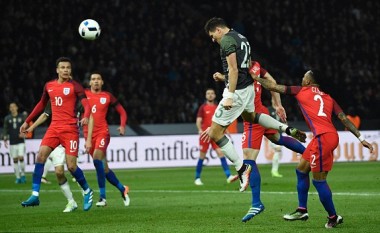 Dy gola të bukur për tre minuta në Gjermani-Angli (Video)