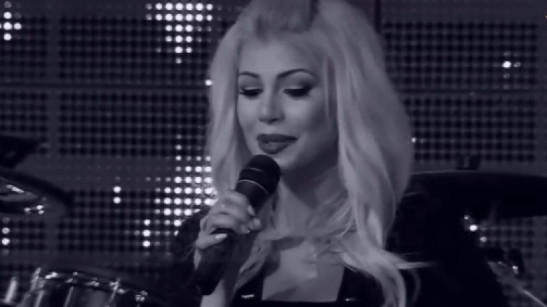 Luana këndon live, shokon me performancën e saj (Video)