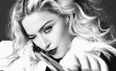 Madonna thyen ligjin, mashtron fqinjët (Foto)