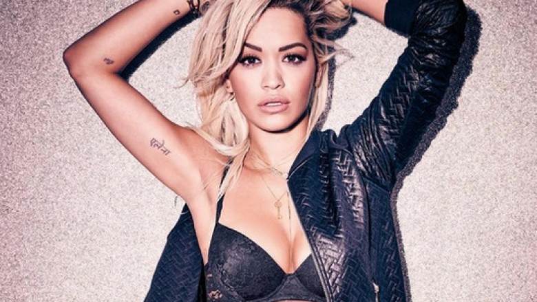 Rita Ora me poza hot thotë “Tez baby” (Foto)