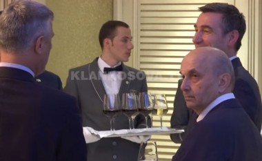 As Princi Charles nuk arriti t’i bashkojë pozitën e opozitën (Video)