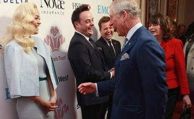 Princi Charles e takon Ritën para se të vijë në Kosovë