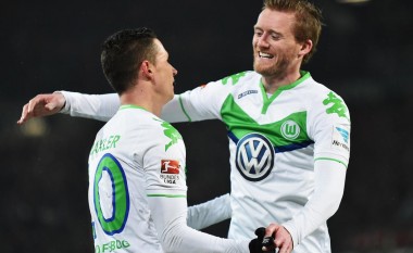 Wolfsburgu fiton dhe kalon tutje (Video)