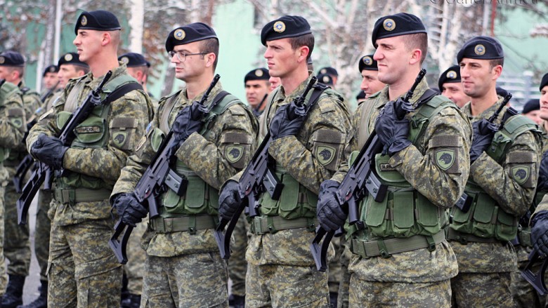 Ushtria e Kosovës peng i polarizimeve politike (Video)