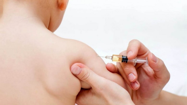 Mungesa e vaksinave rrezikon planin e imunizimit