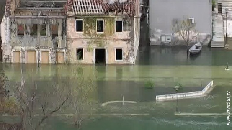 Mali i Zi rrezikohet nga përmbytjet