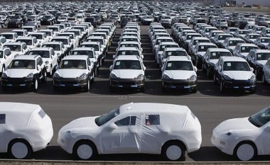 Për shkak të defekteve teknike, Volkswagen dhe Porsche të kthejnë prapa 800 mijë vetura
