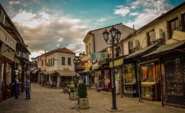Faturat e rrymës mbyllin zanatet në Çarshinë e vjetër të Shkupit