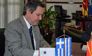 Ambasadori grek në Maqedoni me notë proteste për shkak të ngjarjeve në Idomeni