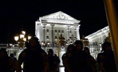 Protestat e opozitës minut pas minute (Foto/Video Live)