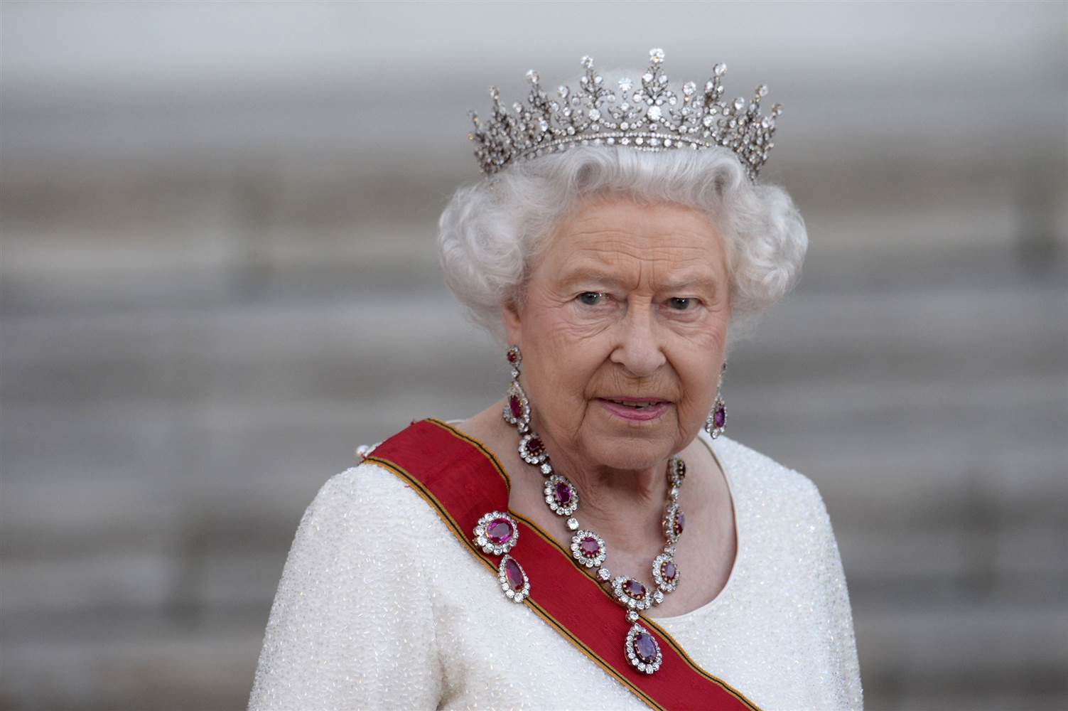 150903-queen-elizabeth-jpo-712a_80834894bceed6fc1635f6a6ac96ab46.nbcnews-ux-2880-1000