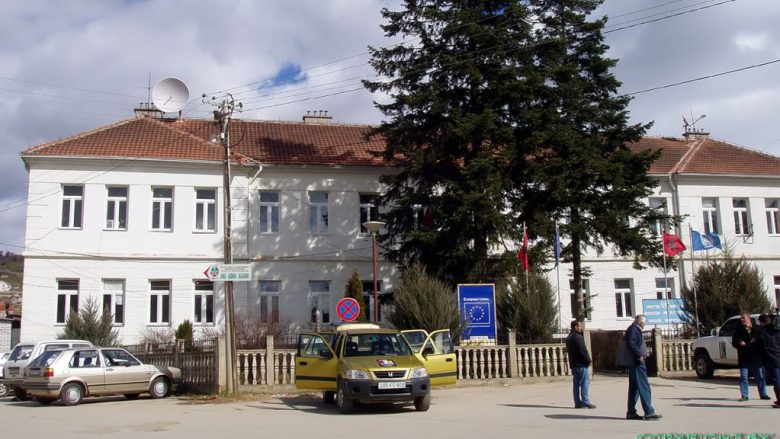 Shtatorja e Adem Jasharit do të vendoset në Dragash, kundërshtohet nga komuniteti boshnjako-goran (Video)