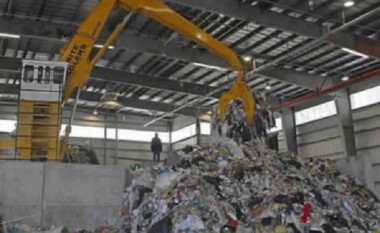 Përveç Tetovës edhe Haraçina “e mbuluar” nga mbeturinat (Video)