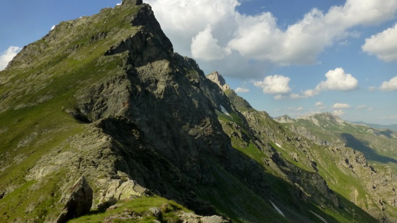 Dy turistë humbin në malin e Korabit