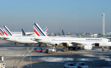 Air France zgjidh mosmarrëveshjet për shaminë në kokë