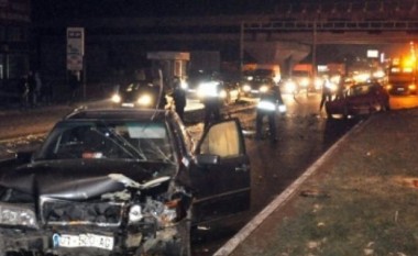 Aksident në Tetovë, përplasen pesë vetura!