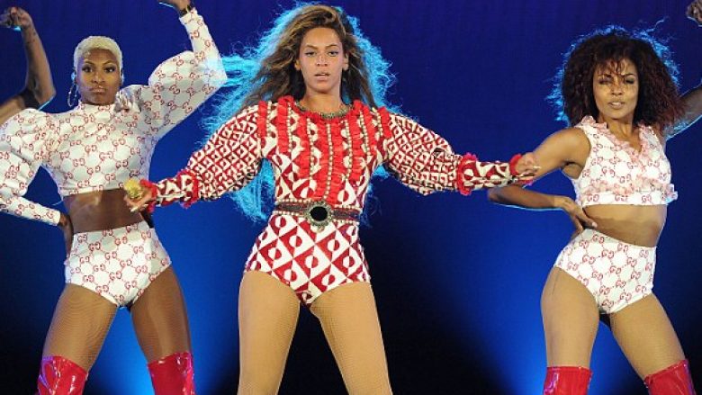 Beyonce mahnit me dukjen (Foto)