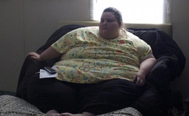 Humbi 238 kilogramë: Nuk mund ta besoni se si duket sot kjo vajzë! (Foto/Video)