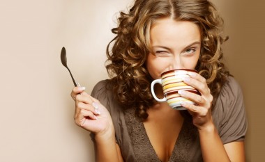 Të çmendur për kafe: çdo filxhan ka minuse dhe pluse