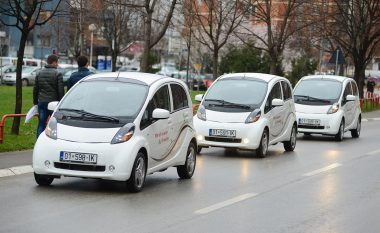 Banka ProCredit institucioni i parë në Kosovë me vetura elektrike