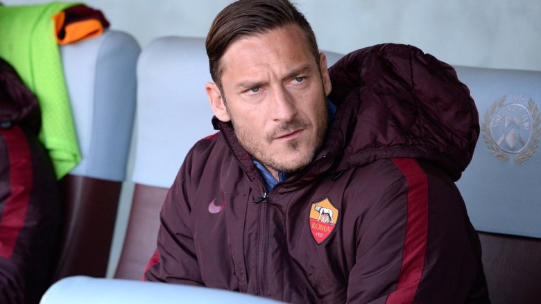 Totti kërkon të luajë edhe një sezon pa rrogë, por Roma e refuzon