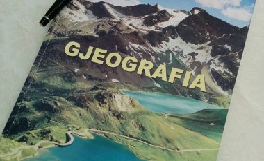 Pas 7 muajsh mësim, MASH-i furnizon paralelet shqipe me Gjeografitë e klasës së gjashtë