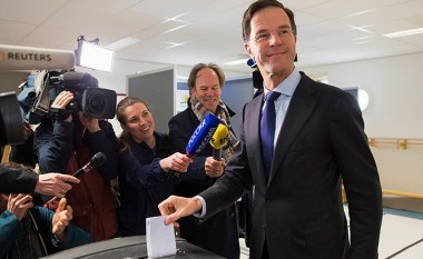 Holandezët votojnë kundër ratifikimit të marrëveshjes BE-Ukrainë