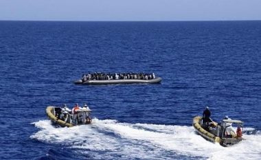 Rojet bregdetare italiane shpëtojnë 108 emigrantë