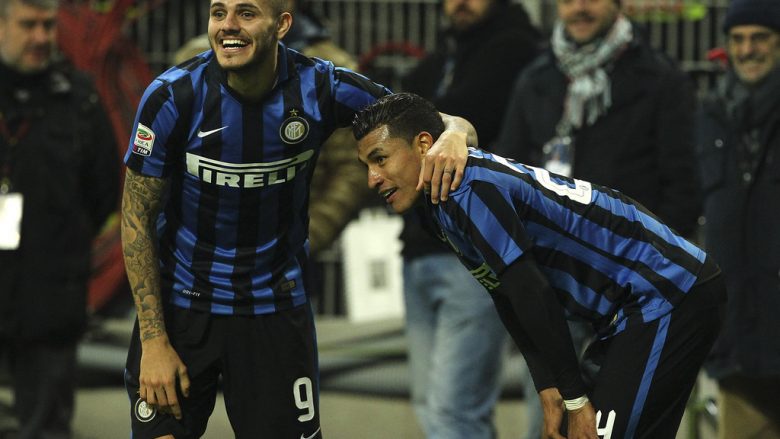 Conte vëzhgon lojtarin e Interit