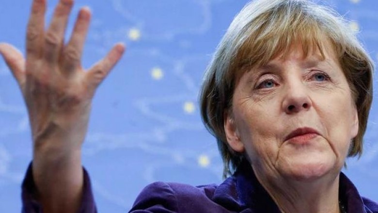 Merkel i përgjigjet Turqisë për poezinë kundër Erdogan