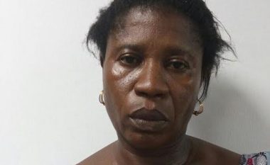 Arrest për ‘shtatzënën’ që deshi të kontrabandonte 86 qese me kokainë (Foto)