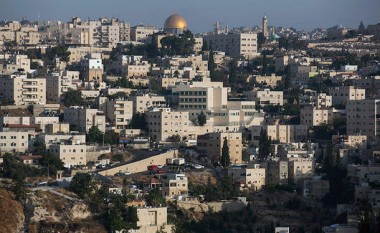 Palestina nderon dëshmorët me një park përkujtimor
