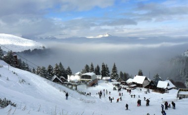 Hapet për qarkullim rruga Brezovicë–Qendra e Skijimit
