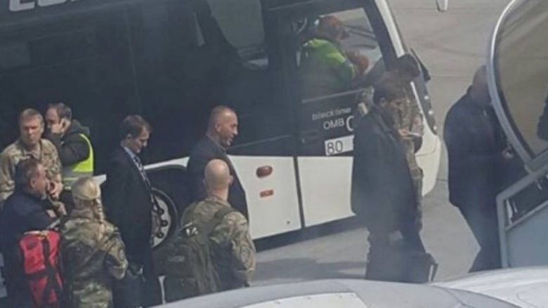 Mustafa e Haradinaj u takuan në aeroportin e Frankfurtit (Video)