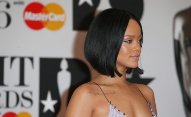 Sërish provokon Rihanna (Foto)