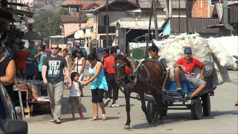 Në Maqedoni romët jetojnë në kushte të vështira