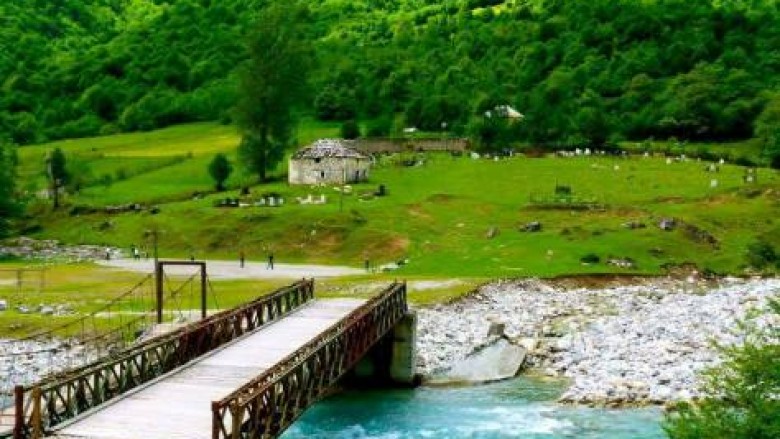 Ana më e bukur e Shqipërisë (Foto)