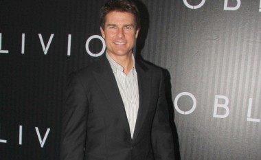 Gëzohen fansat: Tom Cruise luan në “Top Gun 2”