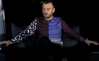 Cila këngëtare shqiptare është më hot sipas Ardian Bujupit? (Video)