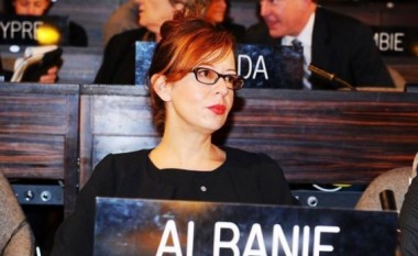 Vajza e Kadaresë emërohet ambasadore e Shqipërisë në OKB